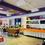 Hotel Senior