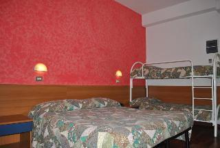 Senior Hotel